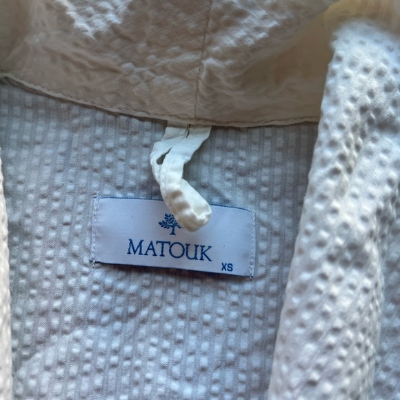 Matouk White Seersucker Robe - Picture 2 of 4
